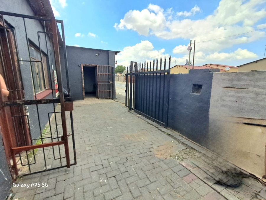 2 Bedroom Property for Sale in Zamdela Free State